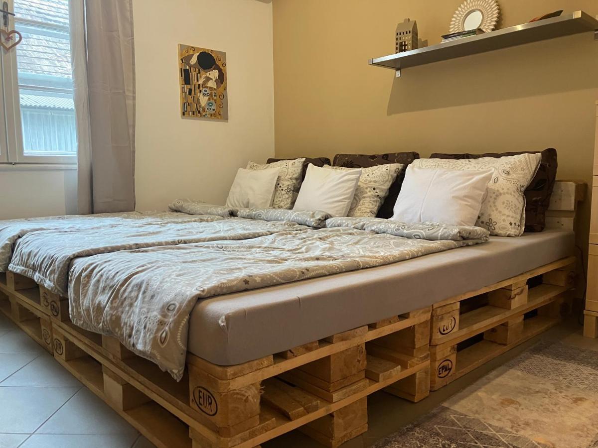 בלטונפנבש Karneol Apartman מראה חיצוני תמונה
