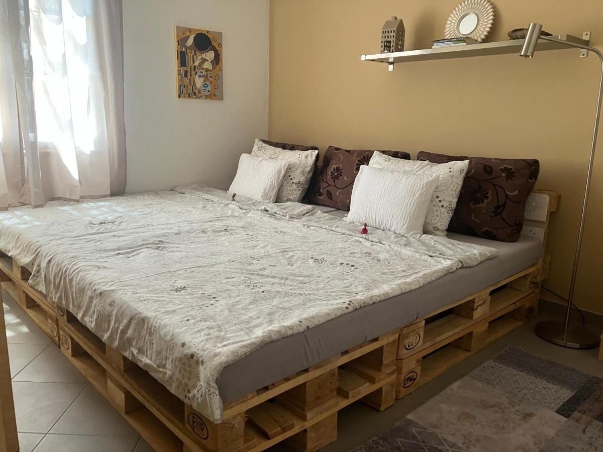 בלטונפנבש Karneol Apartman מראה חיצוני תמונה